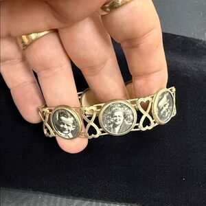 Antique 6 pictures Gold Heart Photo Bracelet